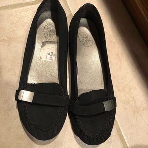 Black professional flats